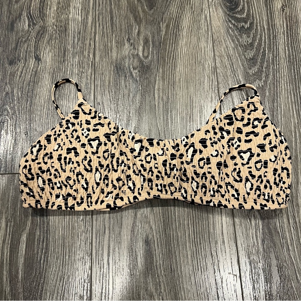 🍀 3/$30 Hollister Swim Ribbed Leopard/ Cheetah Print Strappy Back Bikini